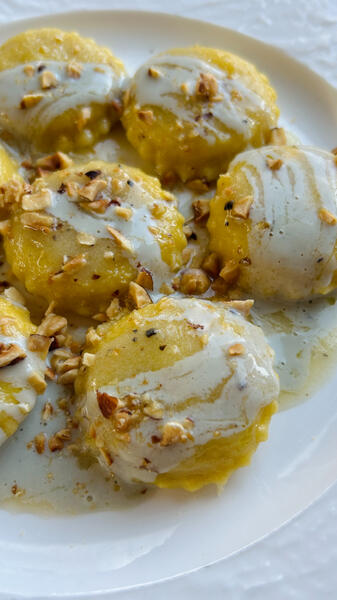 Bottoni alla zucca con gorgonzola e nocciole
